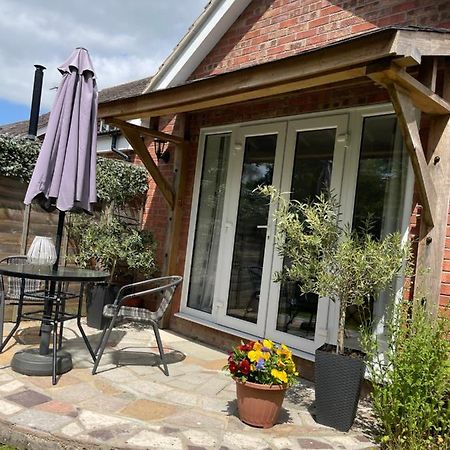 Chestnut Cottage East Bergholt 외부 사진